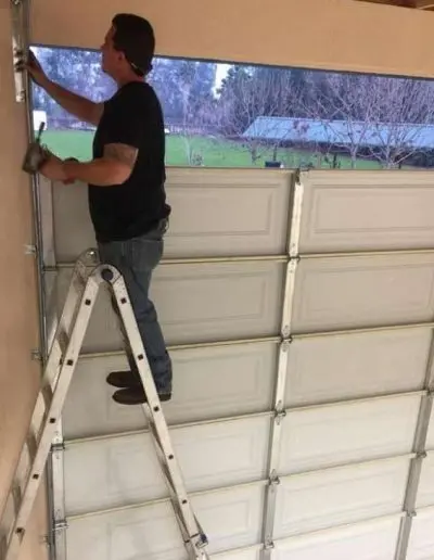 Professional Garage Door Repair in visalia