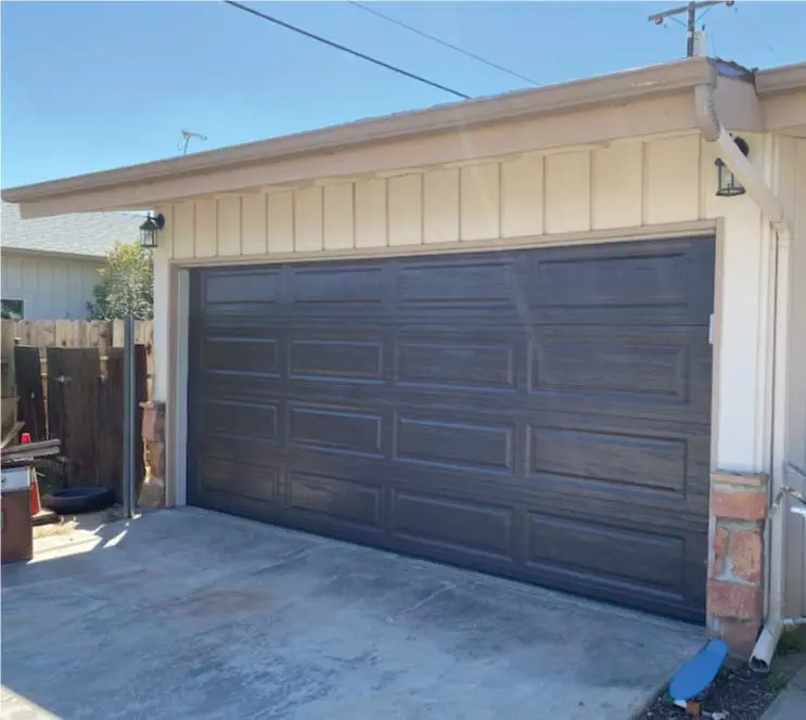 garage-spring-repair-visalia Close-up view of a new balanced overhead garage door in visalia ca