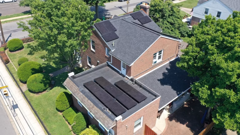 Shingle roof with solar panels