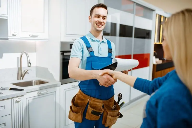 Plumber meeting with the client