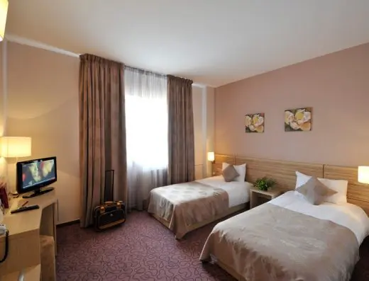 RIN Central Hotel