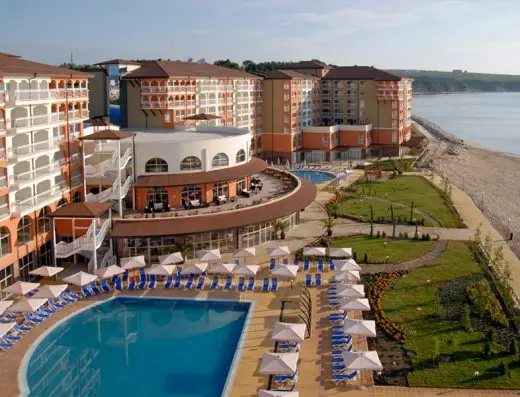 Sol Luna Bay Resort