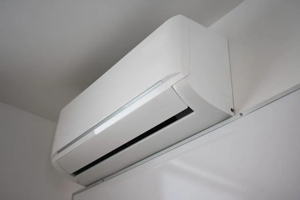 mini split heating in winter