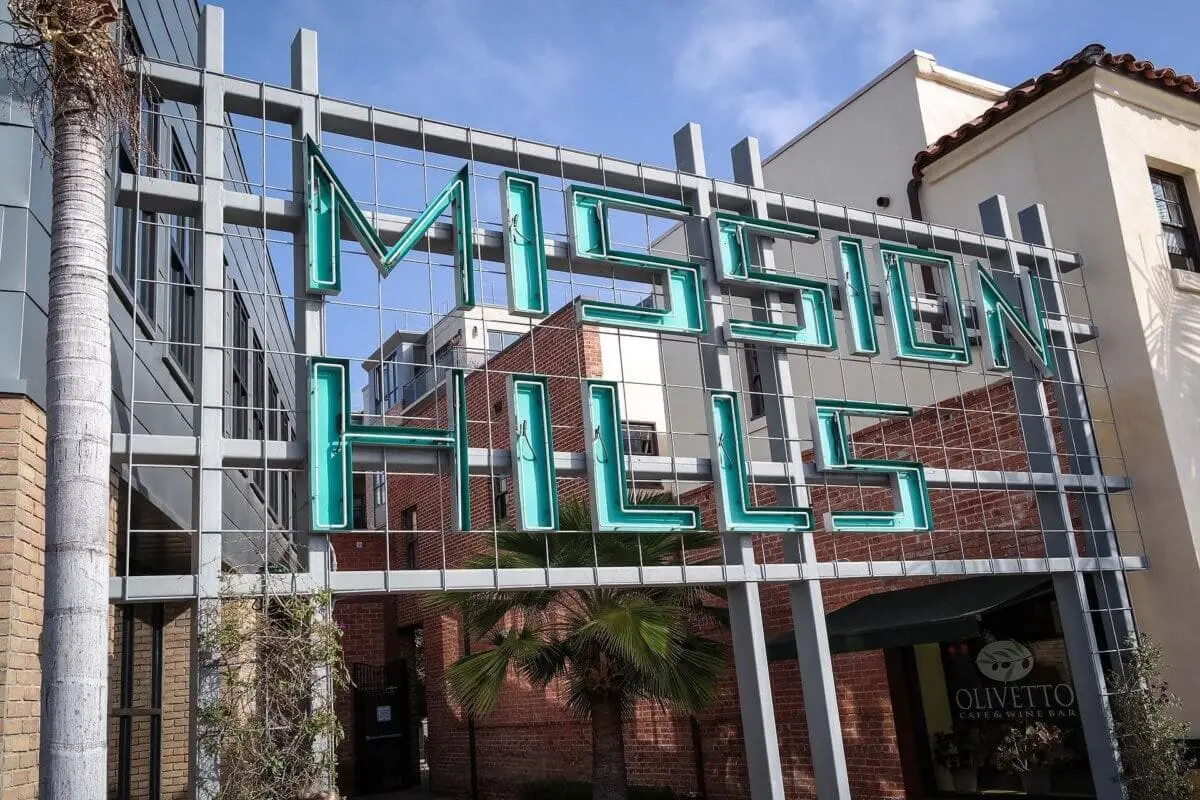 water damage restoration and flood cleanup in mission hills