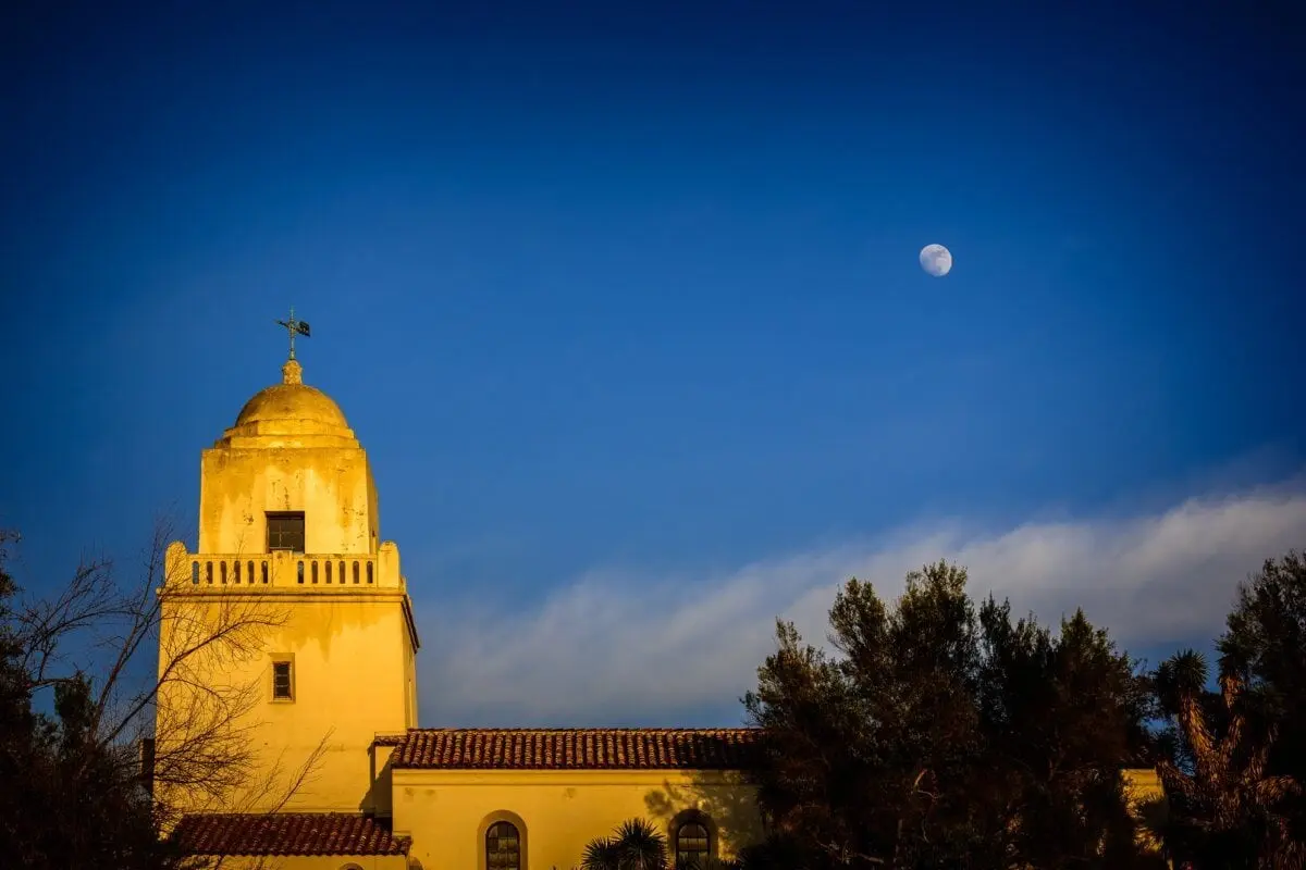Presidio Park in Mission Hills, CA at night