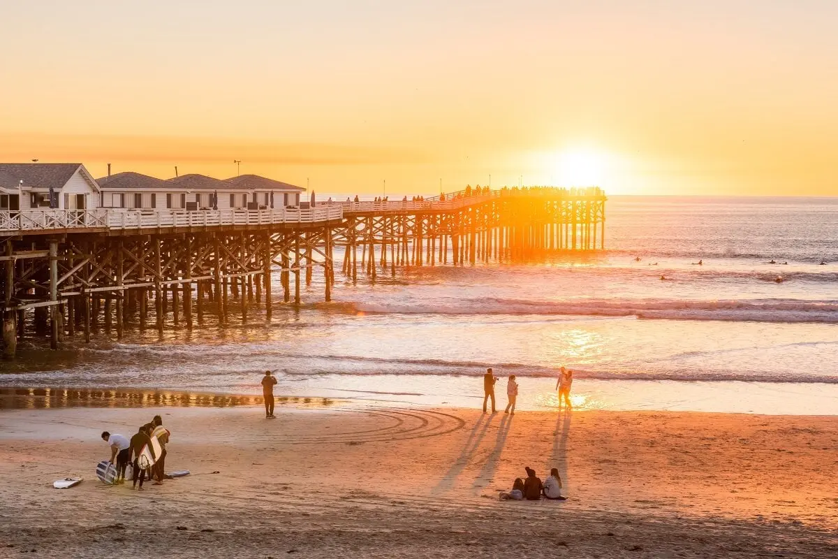 Beach and pier in Pacific Beach, CA