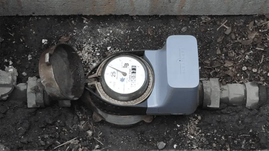 Flowie-O Installed in Pit with Open Meter