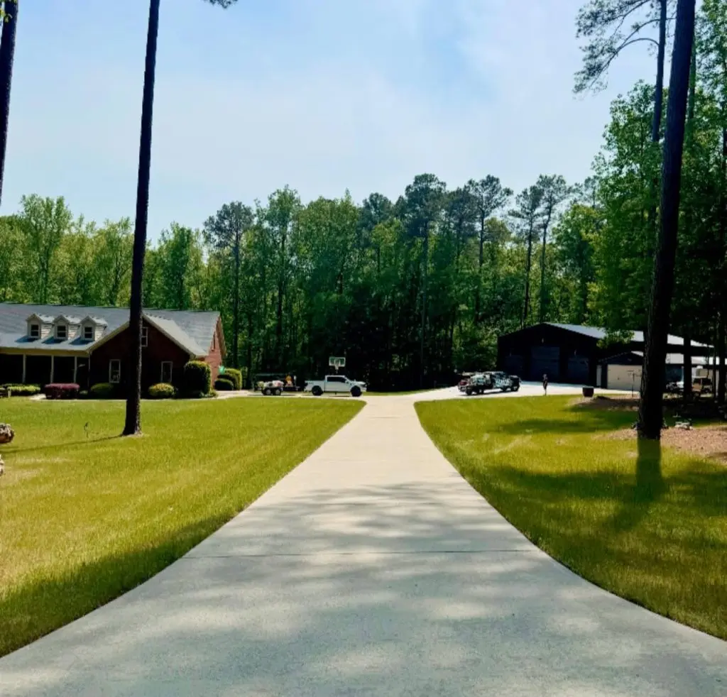 Driveway and Concrete Cleaning Fayetteville, NC