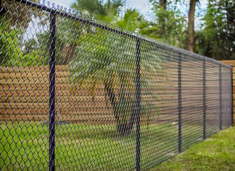 chain link fence