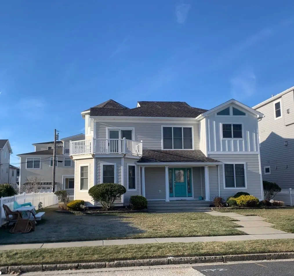 james hardie white siding at ardmore