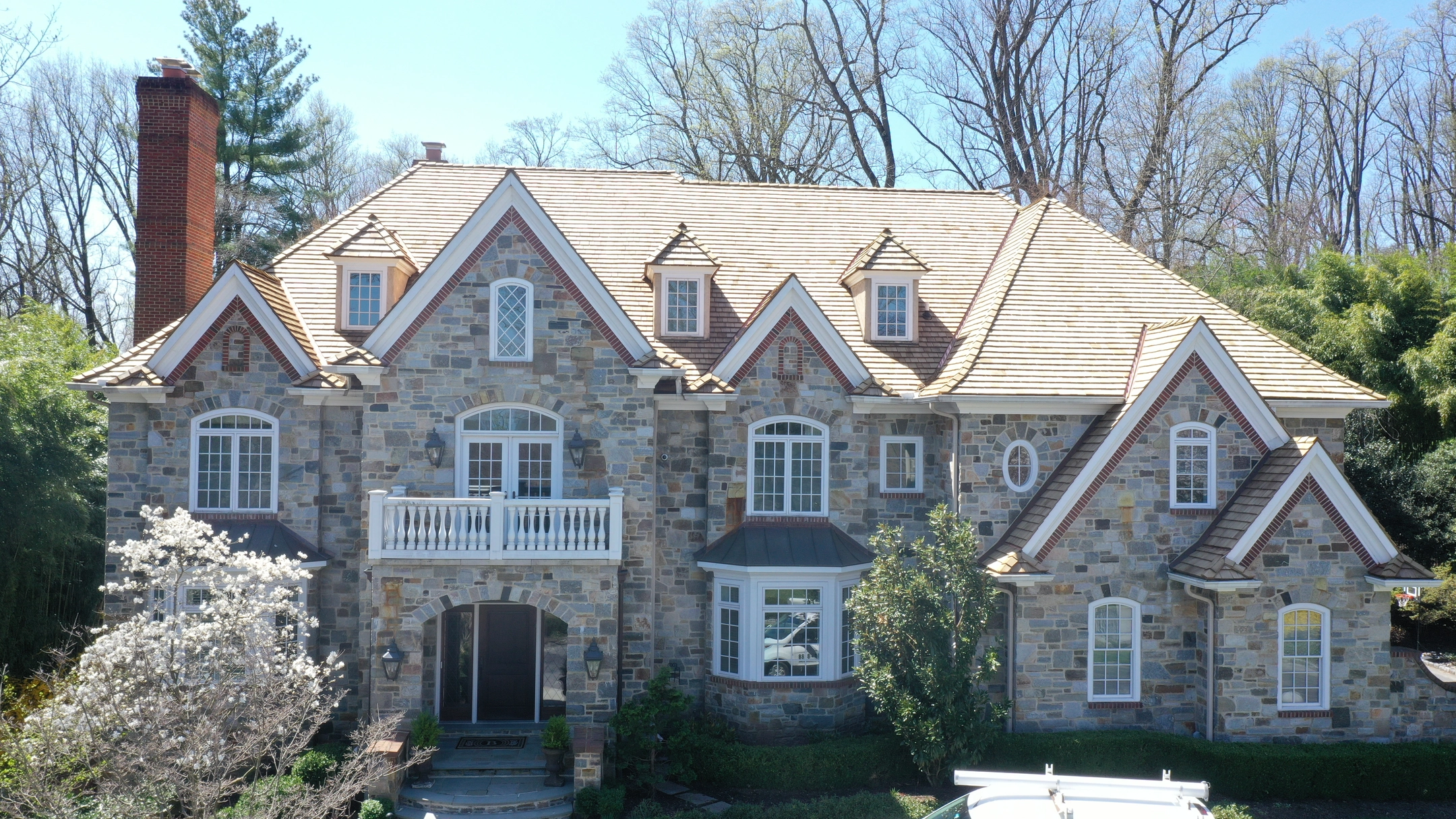 Outside view of a specialty cedarshake roof replacement completed by O'Donnell Roofing Co.