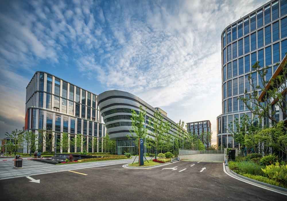 a large commercial building