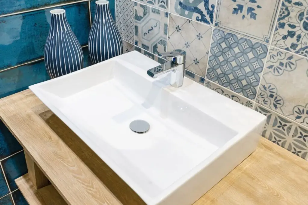 Interior of bathroom with sink basin faucet