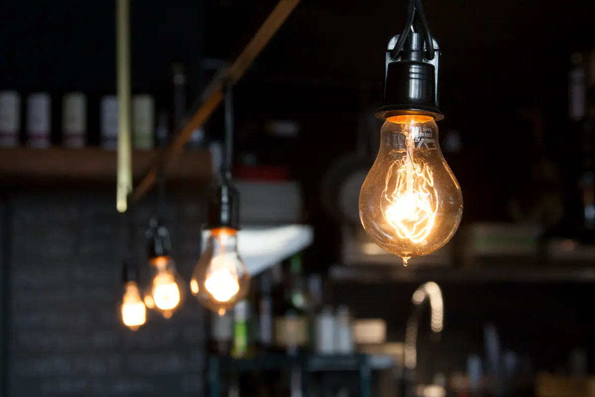Light Bulb & Light Fixtures