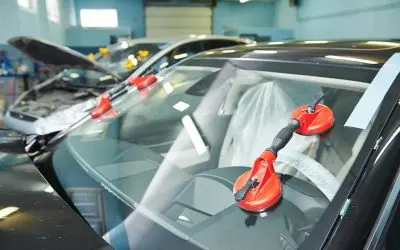 DIY Windshield Repair Risks: Why Professional Auto Glass Repair Is the Safer Choice