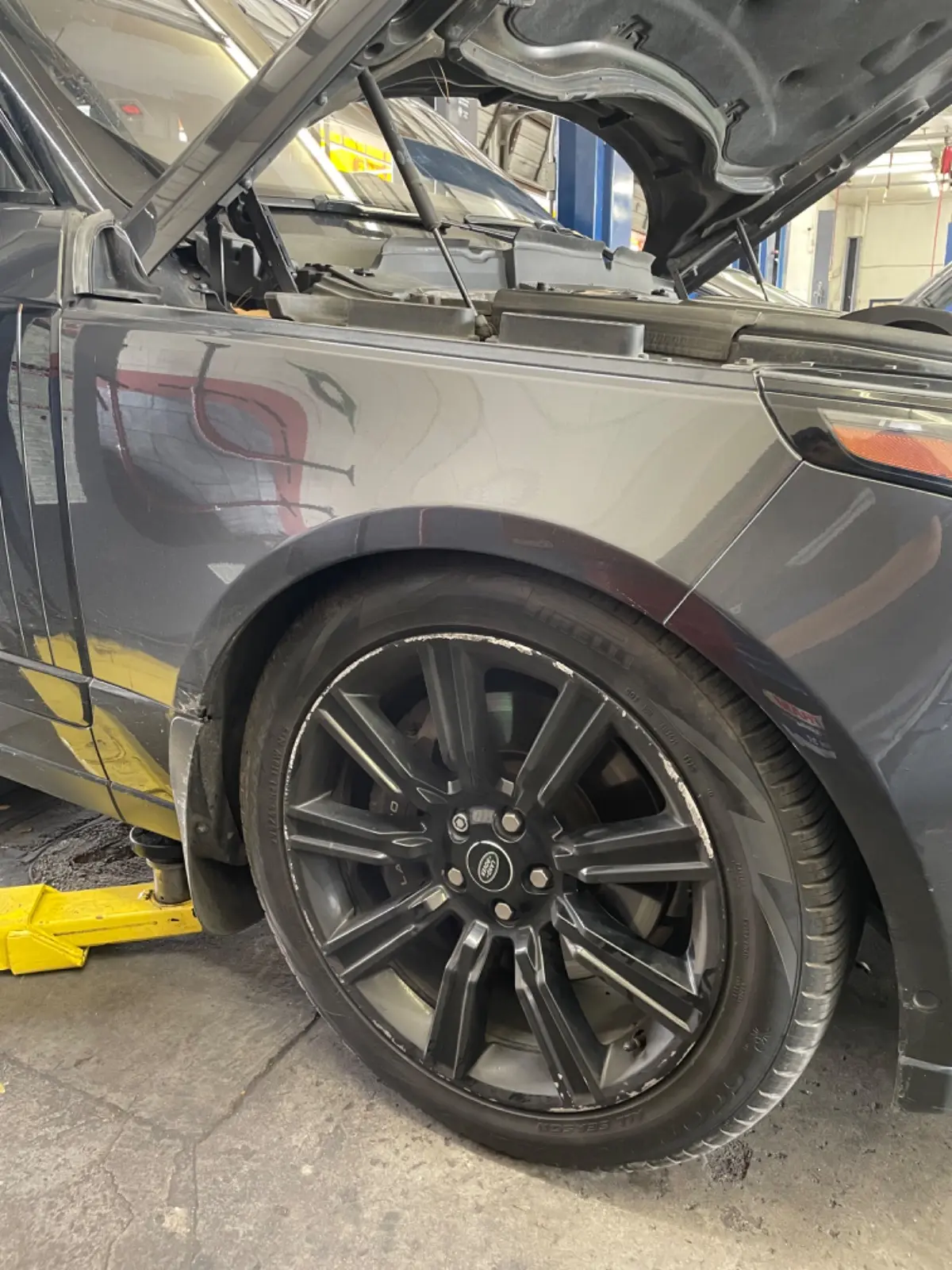 Range Rover sitting low due to air suspension failure