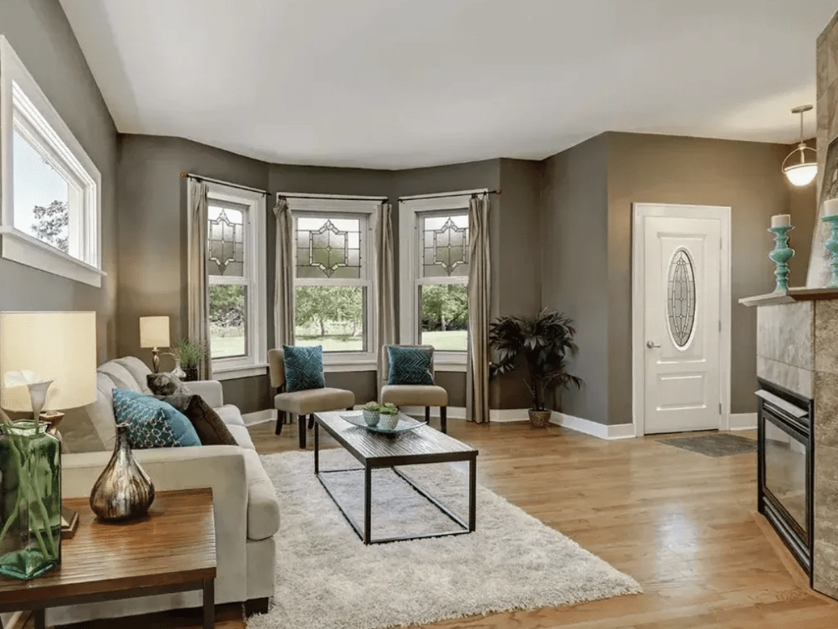 What Types of Windows Are Best for Homes in Springfield, IL? Best window types Springfield IL — ProVia double-hung windows installed by Sutton's