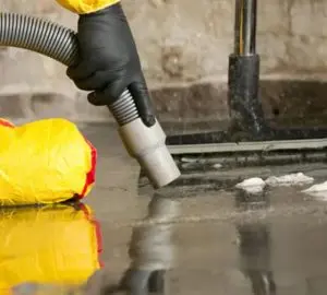 sewage cleanup img