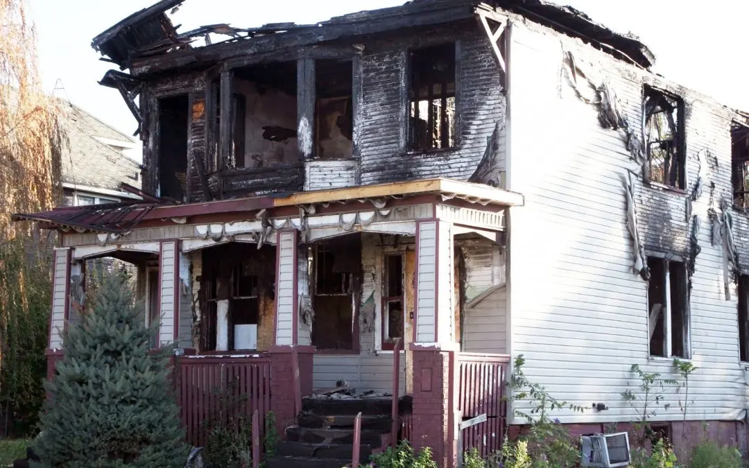 Top Fire Damage Restoration Steps After Summer Lightning Storms in West Palm Beach