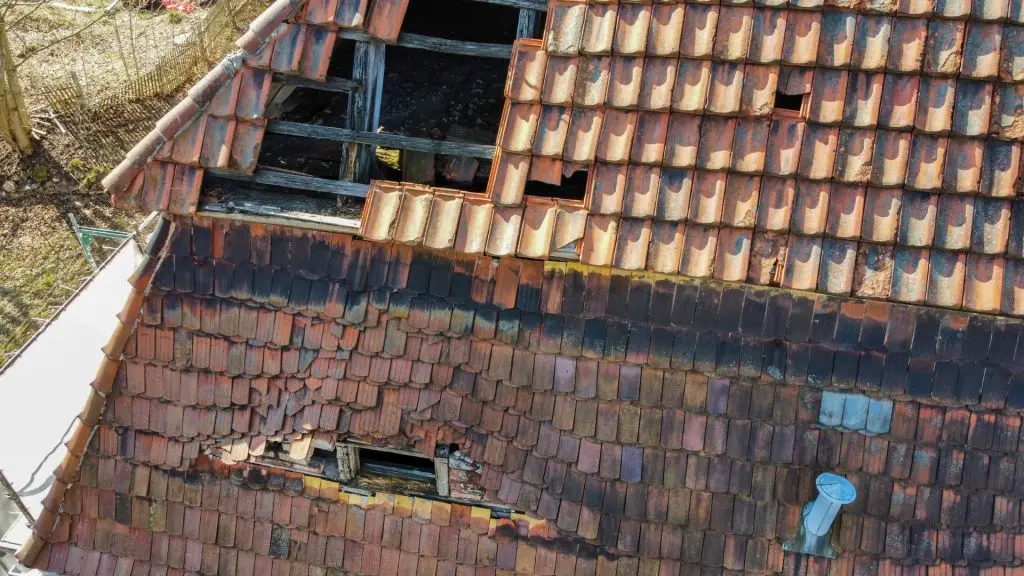 Roof and Siding Damage After a Pacific Northwest Storm