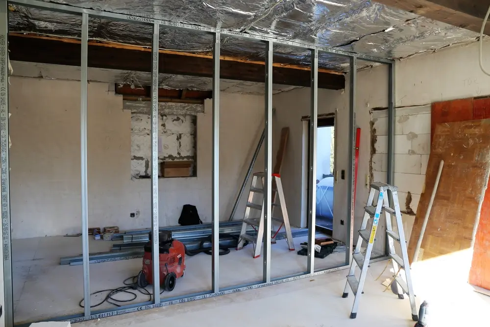 Old,Building,Is,Getting,Structural,Resorated,(interior,Shot) flood3