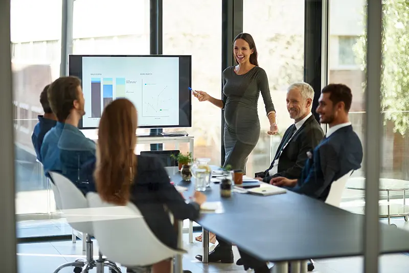 shot-of-a-corporate-businessperson-giving-a-presen-2022-09-30-21-50-30-utc shot-of-a-corporate-businessperson-giving-a-presen-2022-09-30-21-50-30-utc