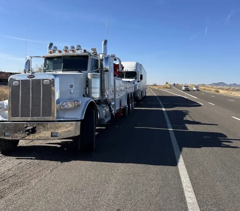 How Does Heavy-Duty Truck Recovery Minimize Downtime