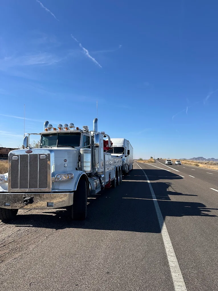 How Does Heavy-Duty Recovery Support Truck Emergencies