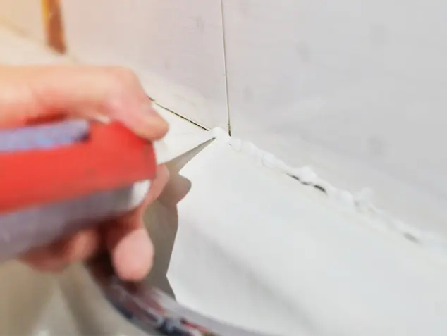 Tucson Tile and Grout caulking tiles