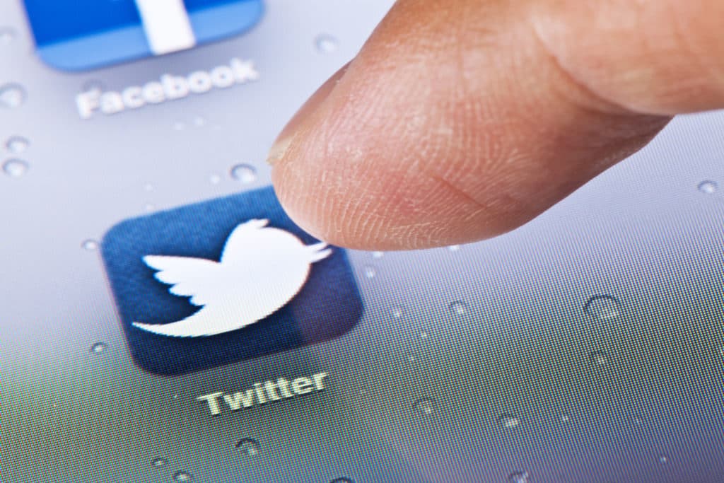 Why You Should Follow Gary Ilyes and John Mueller on Twitter