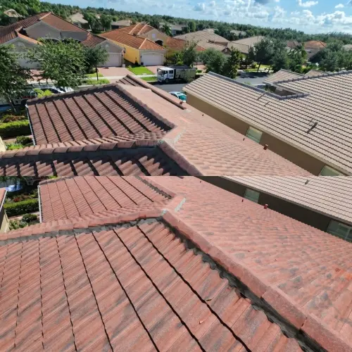 Clean roofline after a soft wash in Tampa, FL