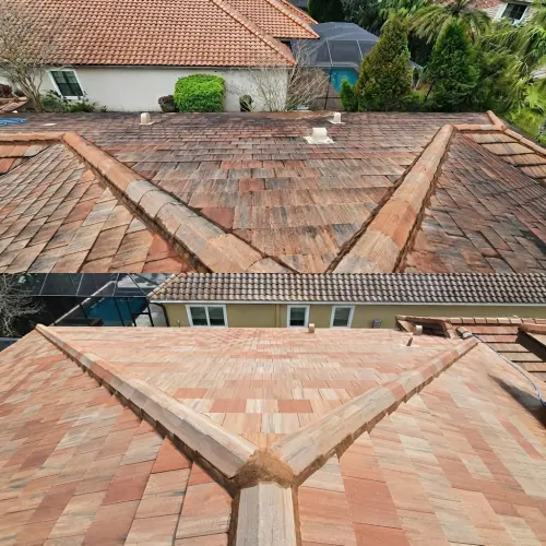 Roof cleaning results in Tampa, FL