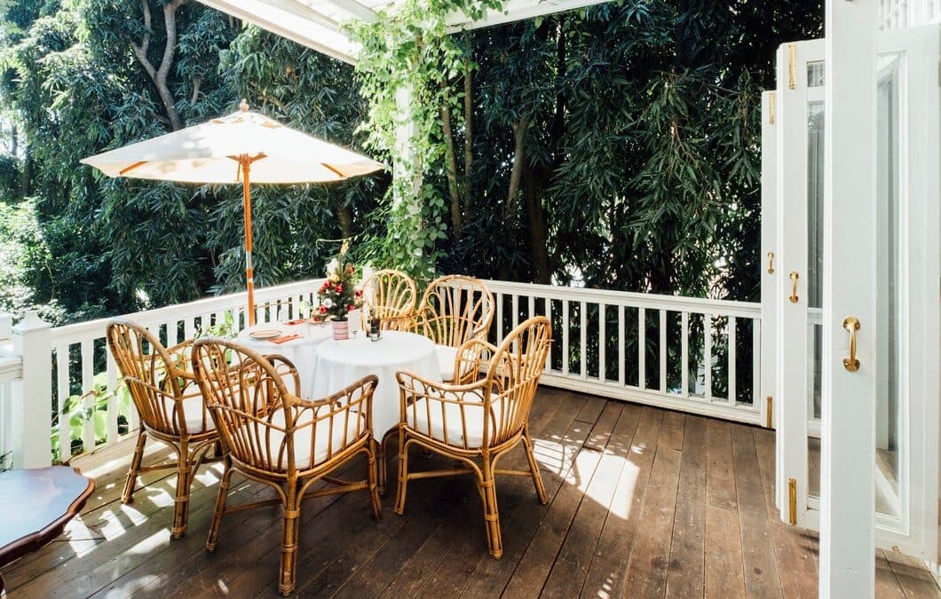 Transform Your Backyard: Designing the Perfect Outdoor Living Space
