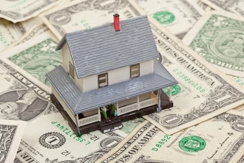 economy house worth