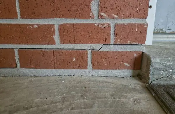 How to Sell a House With Foundation Problems