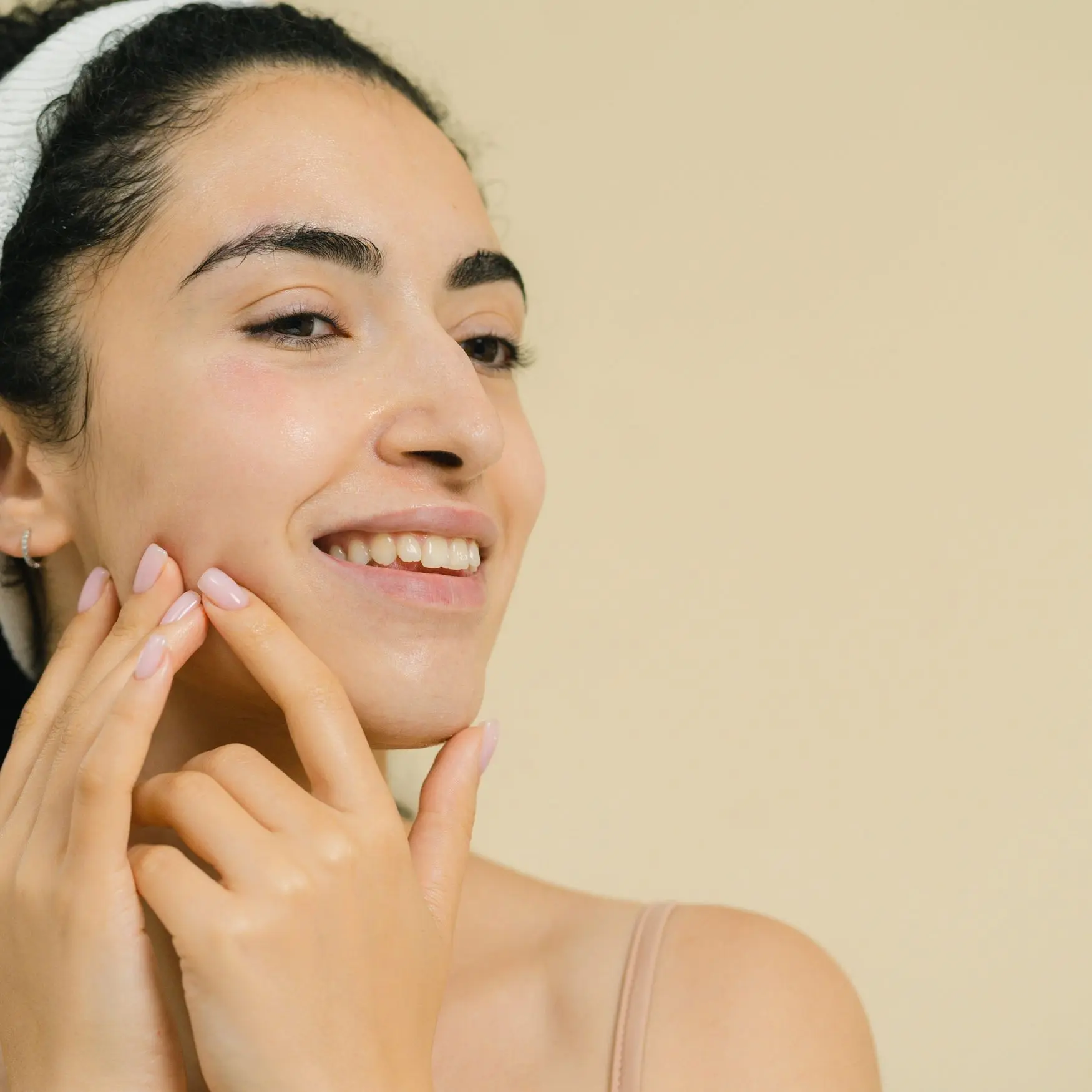 NovaThreads Non-Surgical Face Lift