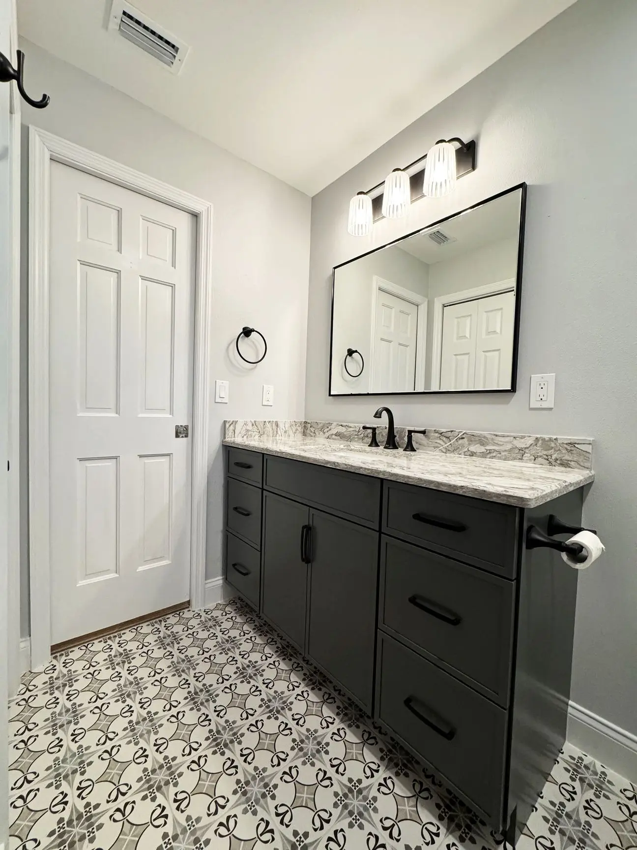 Bathroom Vanity Remodel (1)