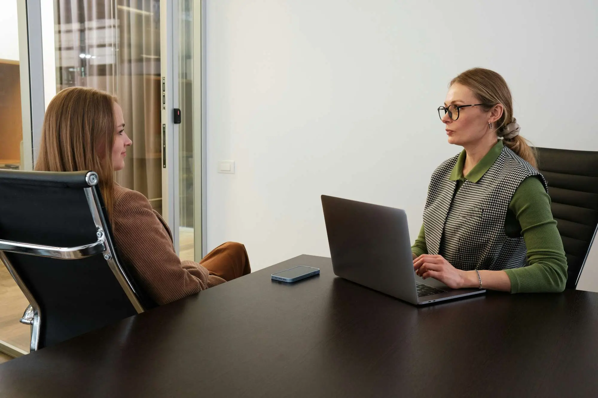Therapist/office image