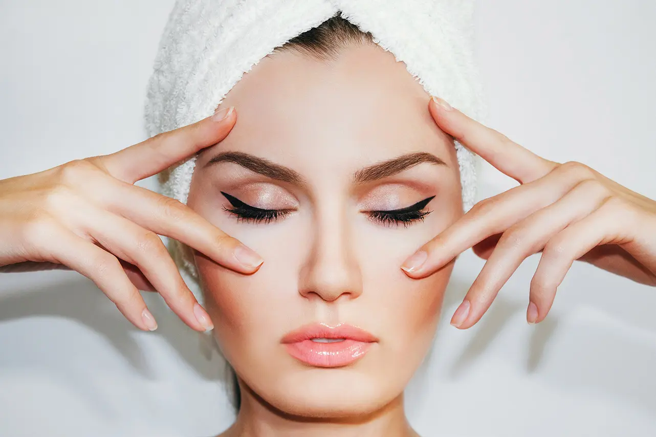 The Modern Facelift- How Threads, Fillers, and Lasers Are Replacing Surgery