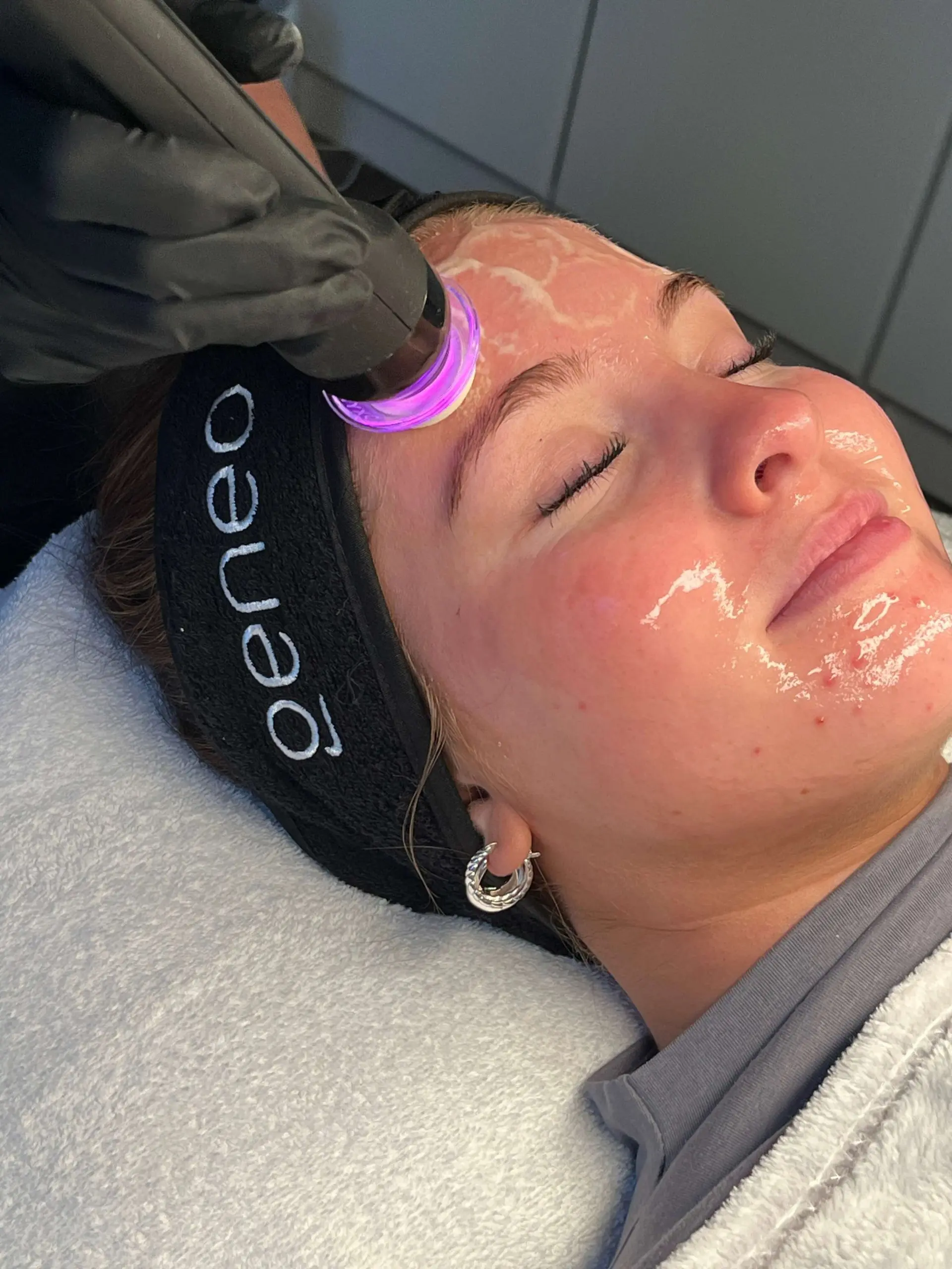 Glo2 Facial
