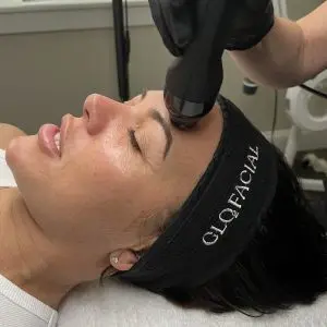 Glo2 Facial