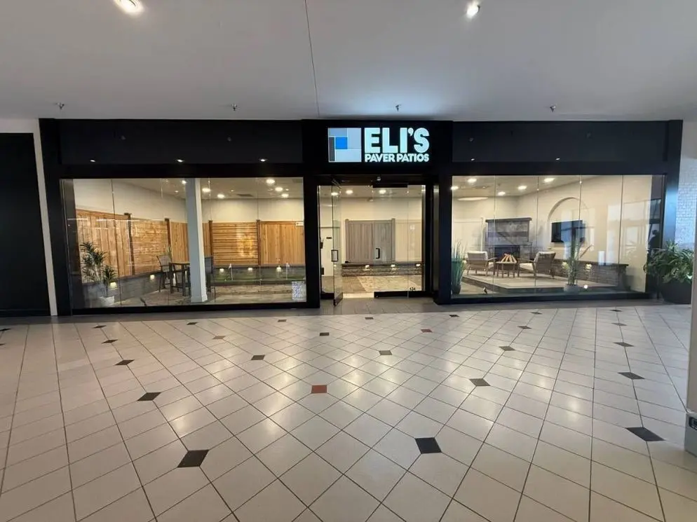 Vancouver Mall is open!