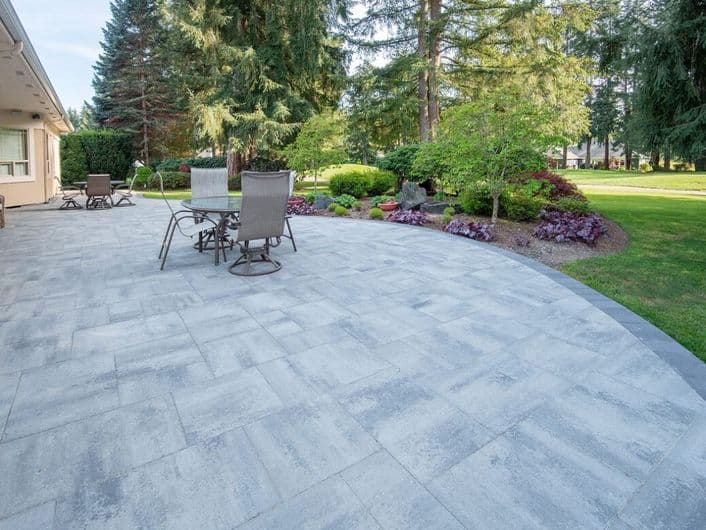 custom paver patios Kirkland outdoor design22