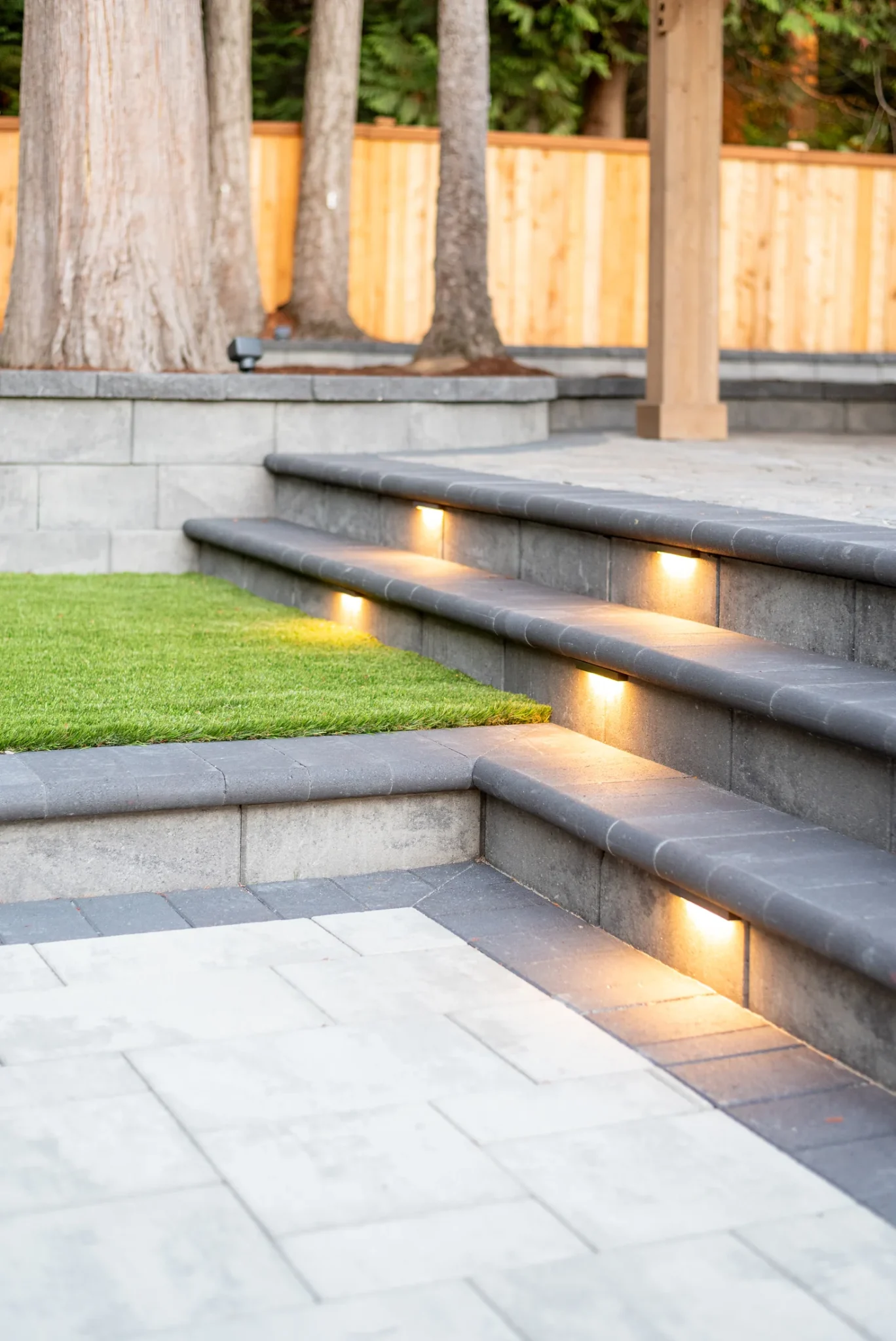 Curved seat wall defining the Kirkland paver patio