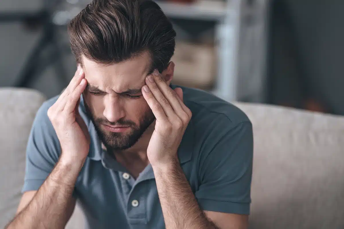 tooth infection spread to brain symptoms can include headaches
