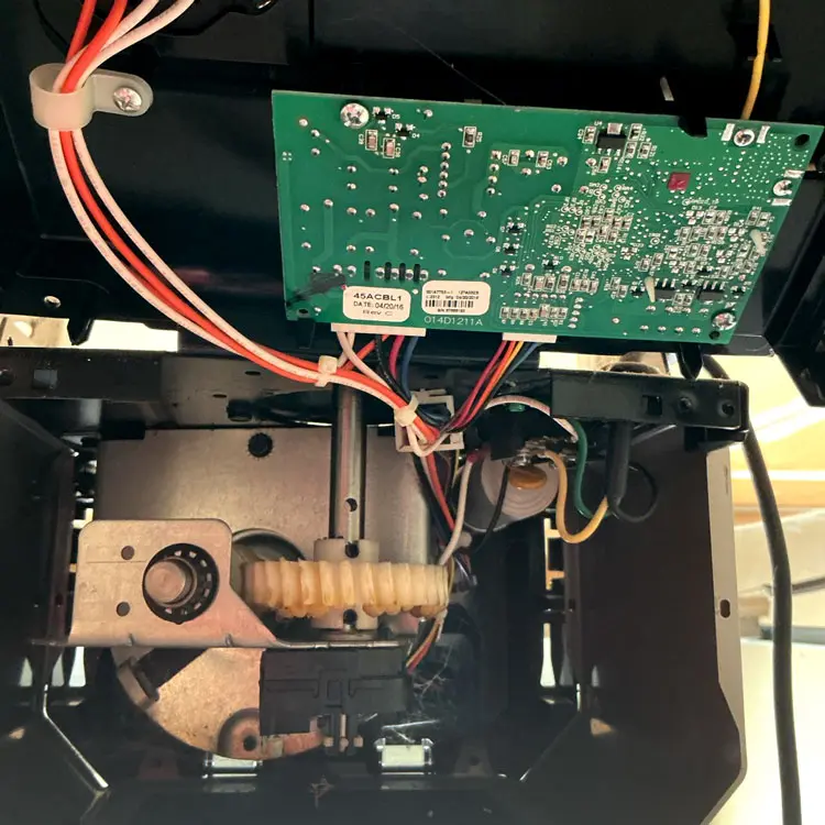 Garage door opener circuit board replaced at an Austin, TX home