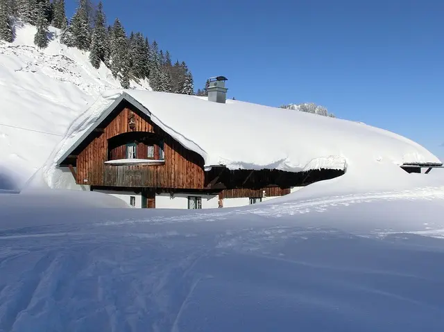 Sooo...the snow situation here has gotten slightly out of hand, don't let this happen to you!