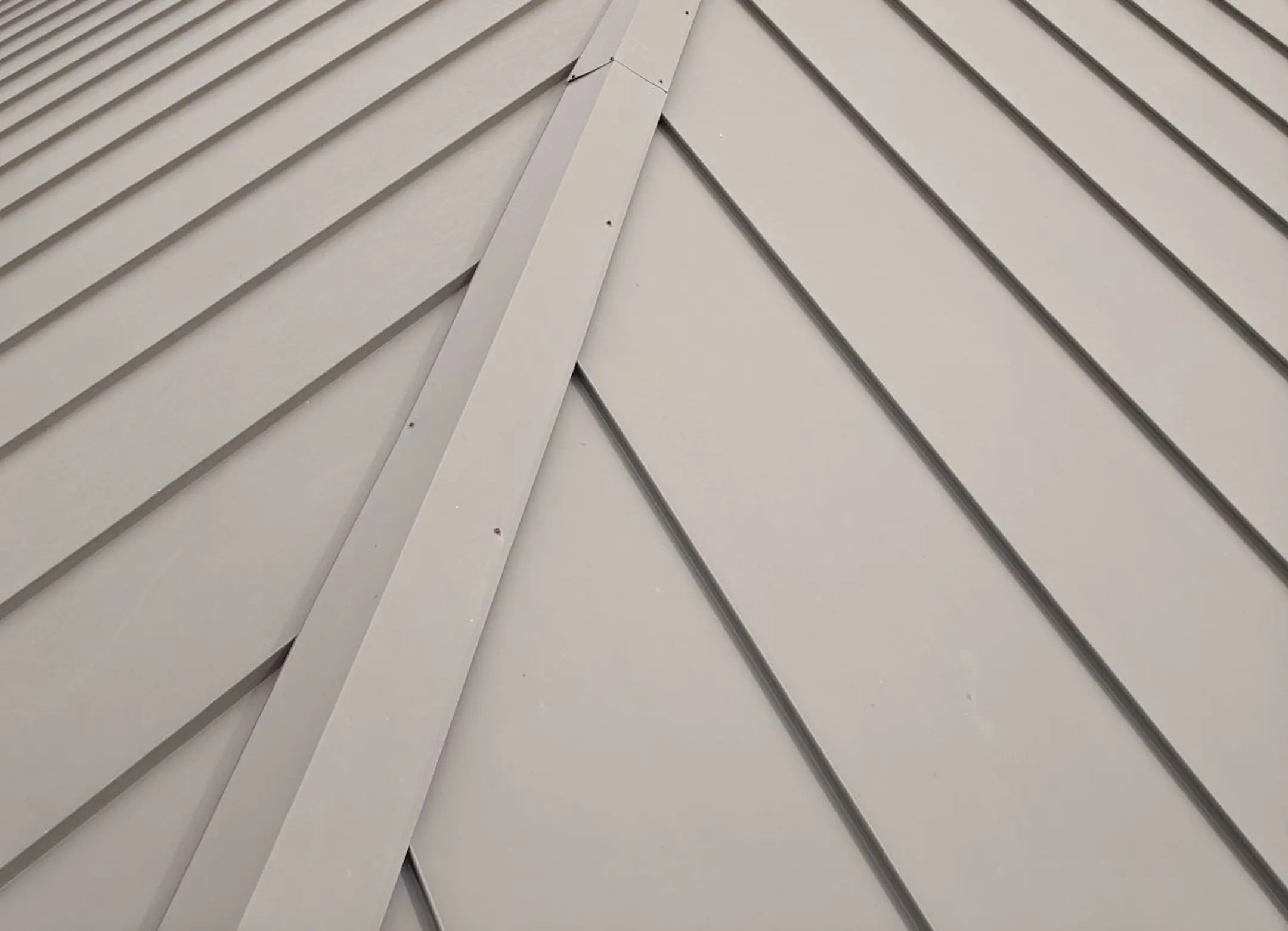 beige-standing-seam-metal-roof