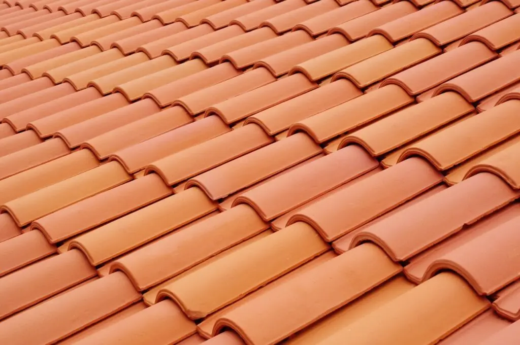 New roof with ceramic tiles