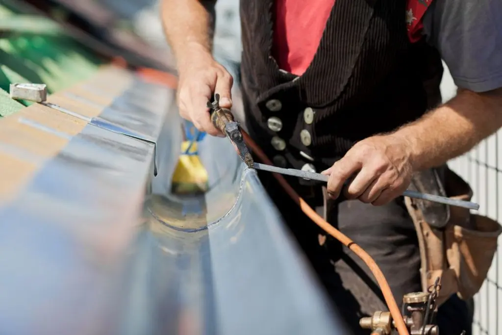 gutter repair need new gutters